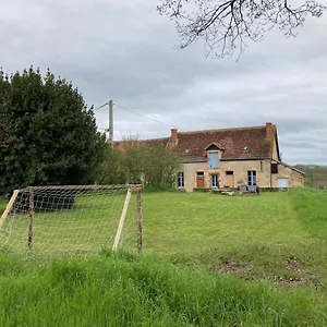 Hébergement de vacances Le Tarde - Crecerelle, Saint-Désiré